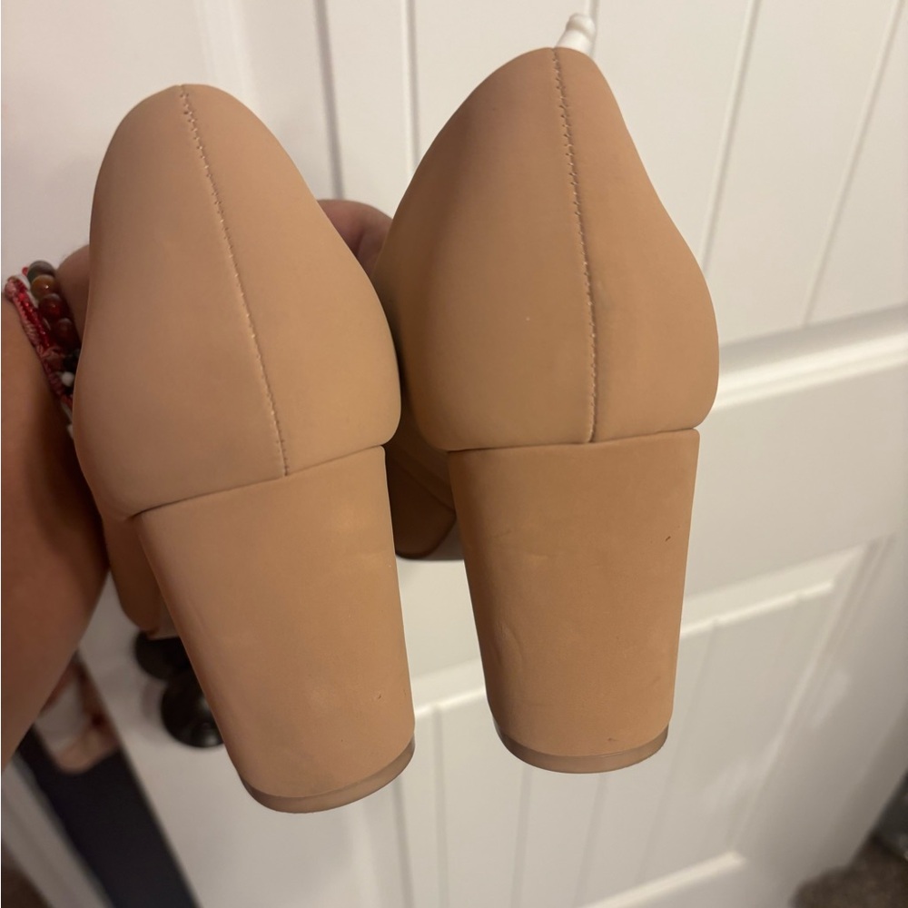 Women’s Torrid Black and Tan Heels, 10 Wide - Picture 5 of 6